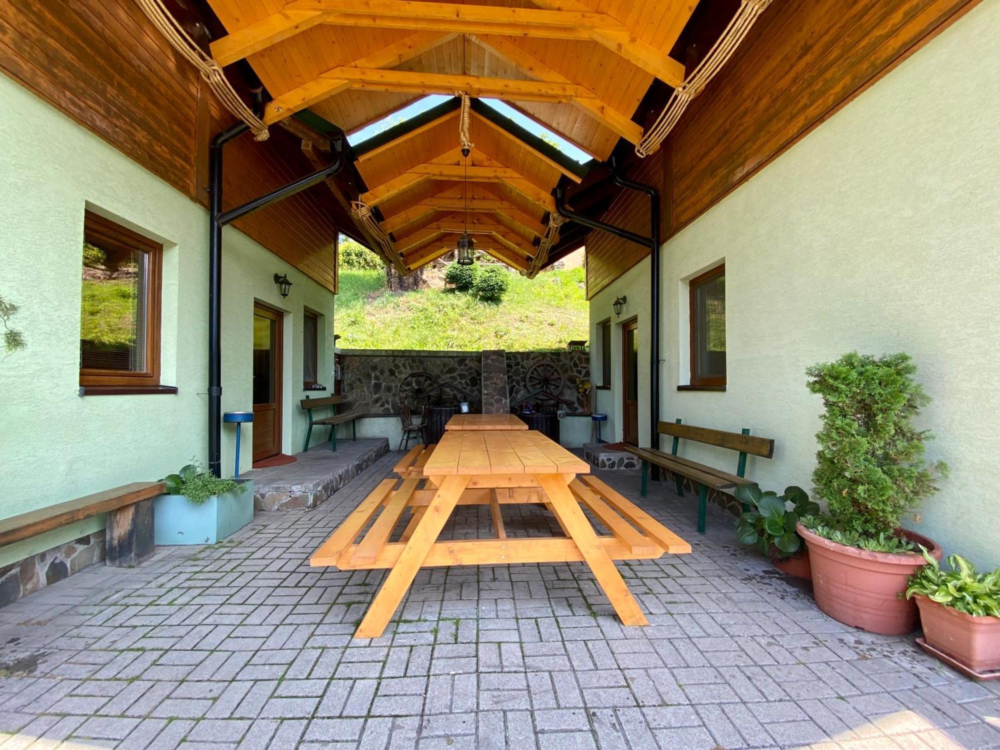 Apartmany Alma Vyhne Dış mekan fotoğraf